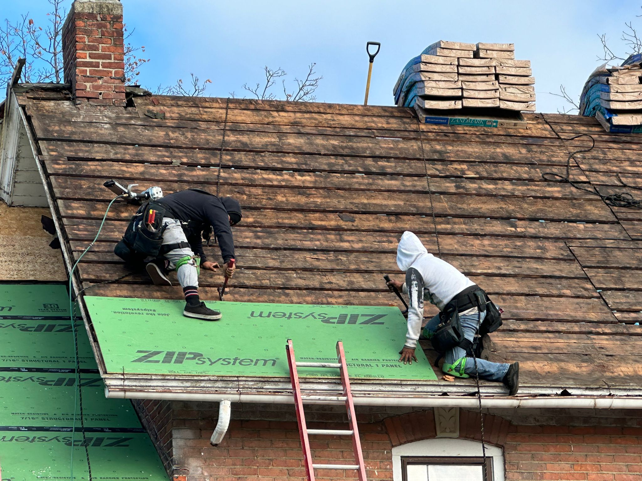 Roofing repair in Livonia